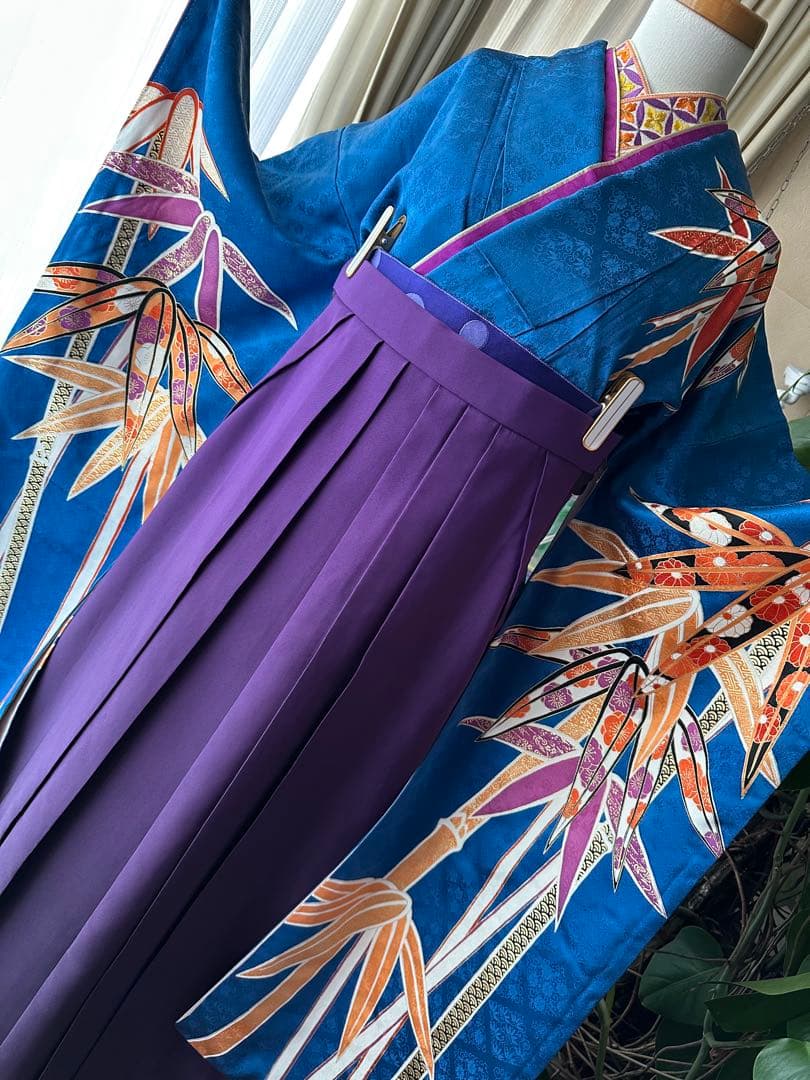 るう様専振袖フルセット ロイヤルブルー 竹笹模様 金駒刺繍