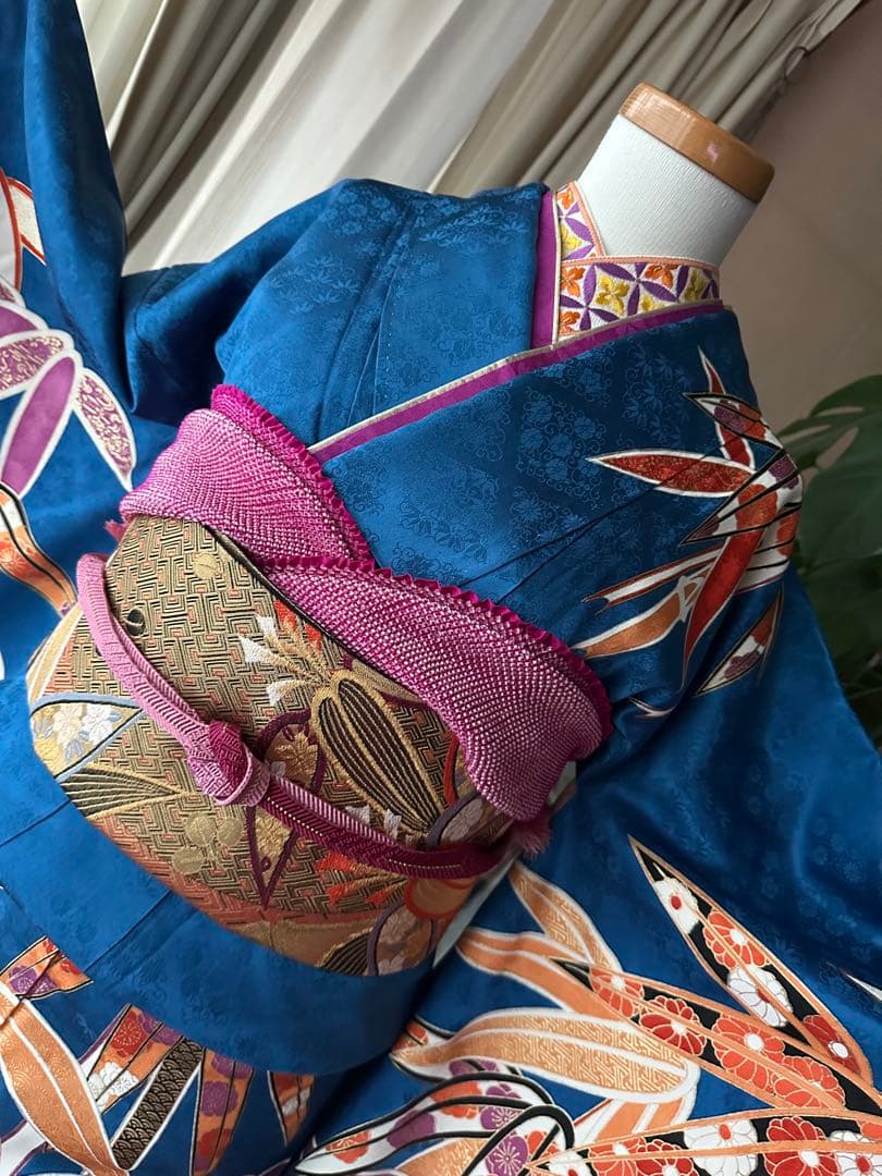 るう様専振袖フルセット ロイヤルブルー 竹笹模様 金駒刺繍
