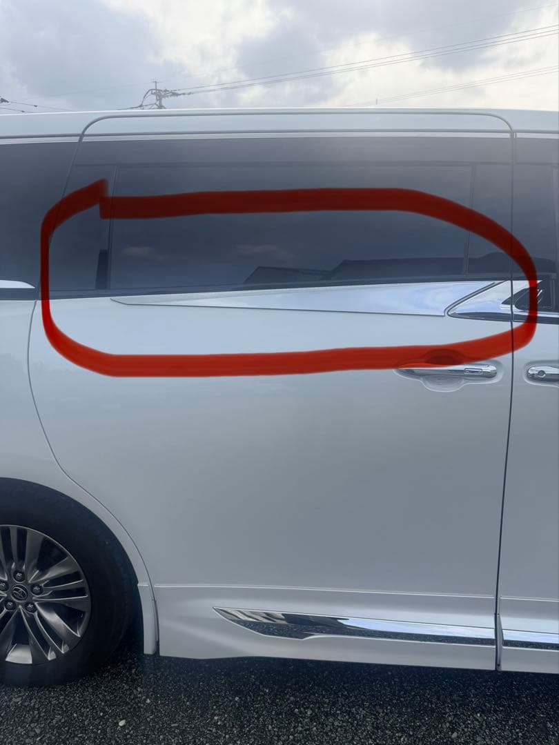 アルファード　ヴェルファイア　モデリスタドアガーニッシュ　左右