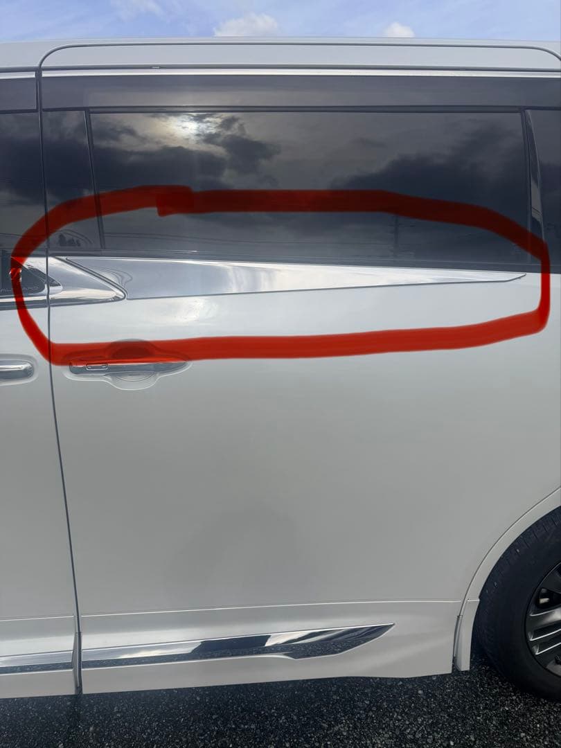 アルファード　ヴェルファイア　モデリスタドアガーニッシュ　左右