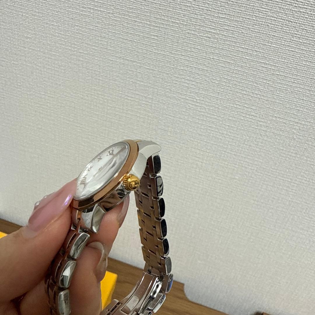 FENDI 腕時計　レディース