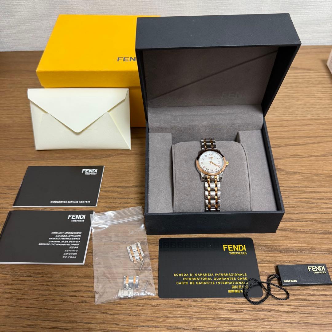 FENDI 腕時計　レディース