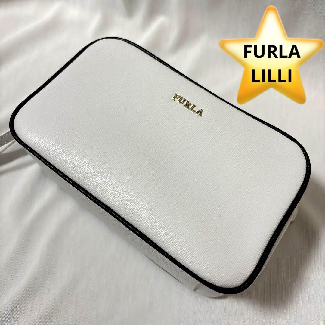FURLA LILLI リリー　XLサイズ　ホワイト　ショルダーバック