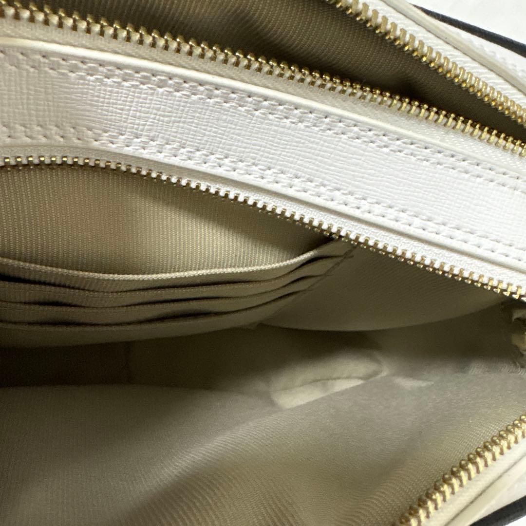 FURLA LILLI リリー　XLサイズ　ホワイト　ショルダーバック