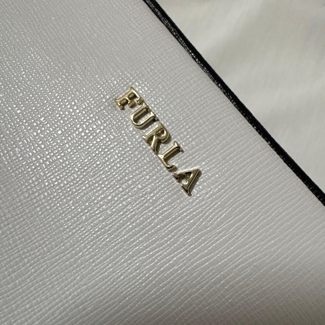 FURLA LILLI リリー　XLサイズ　ホワイト　ショルダーバック