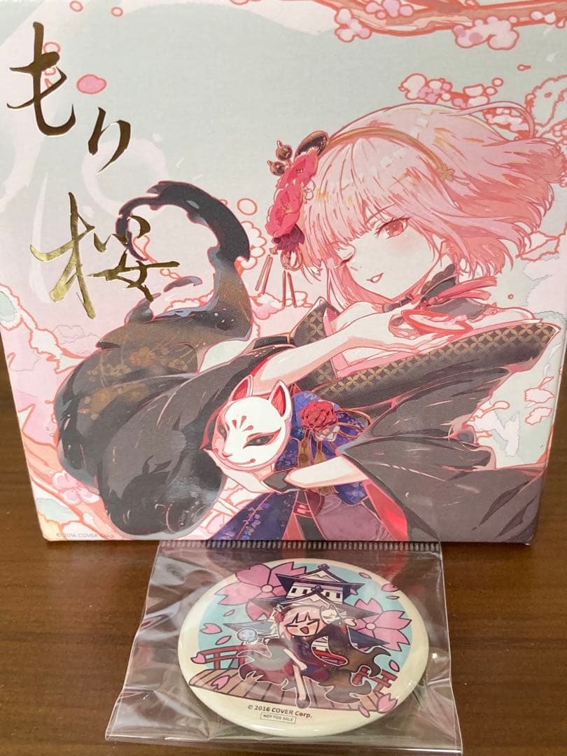 森カリオペホロライブ もり桜 コラボリキュール一輪花缶バッジ 弘前限定