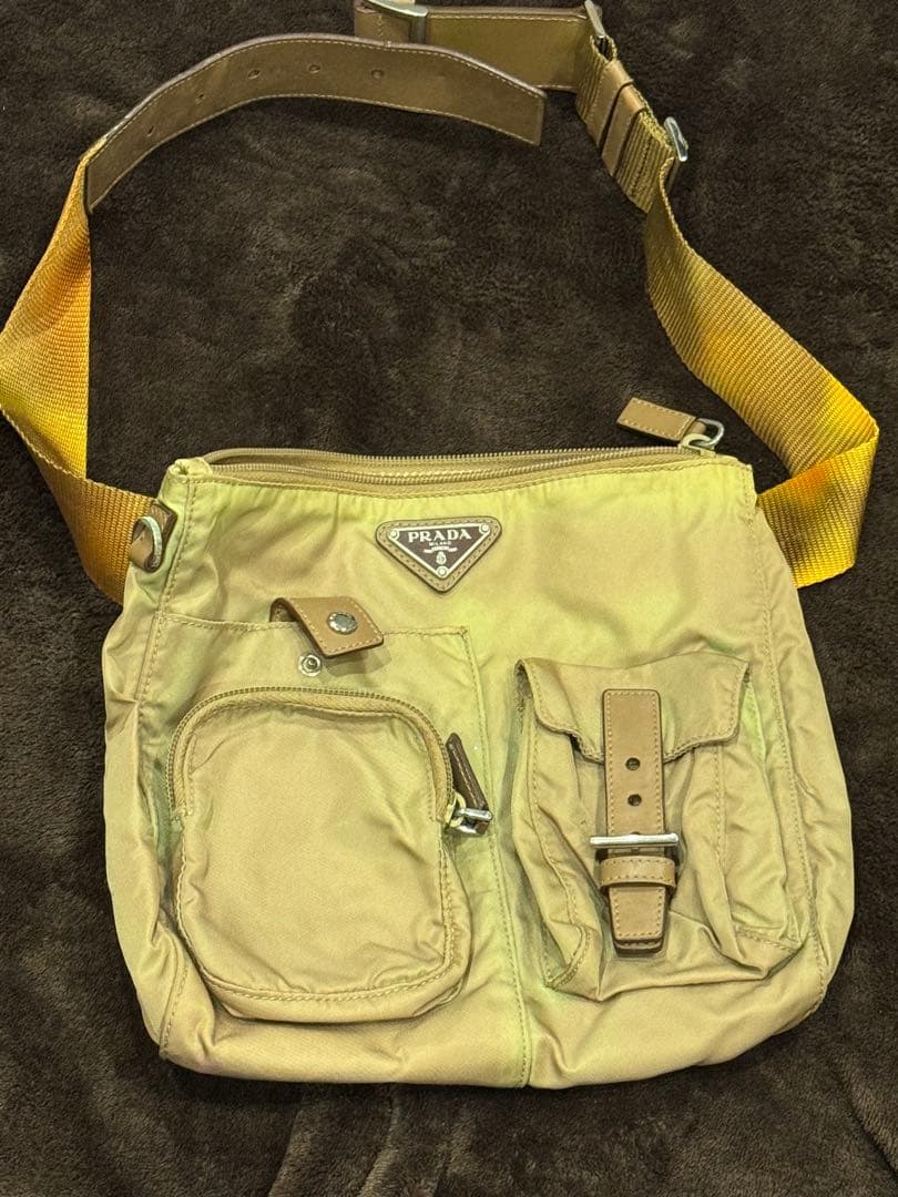 PRADA ナイロンウエストポーチベージュ