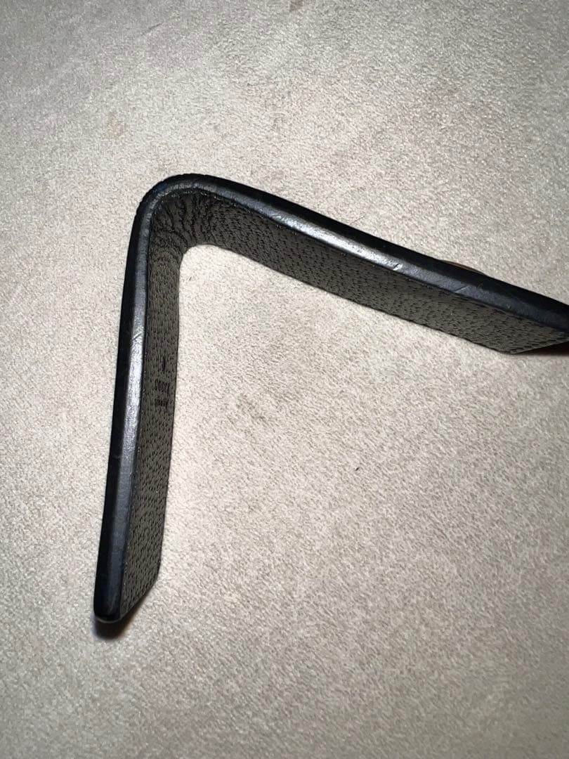 GUCCI　マネークリップ　マーモント　レザー 黒 ゴールドロゴ