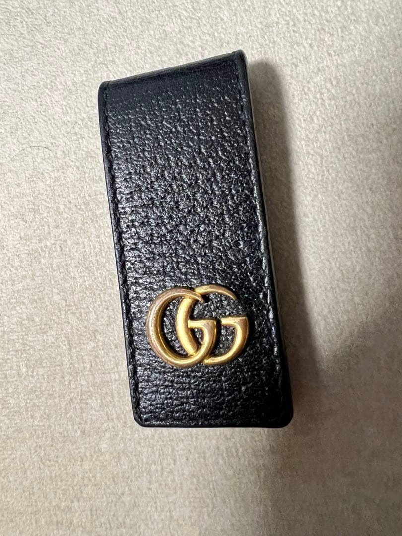 GUCCI　マネークリップ　マーモント　レザー 黒 ゴールドロゴ