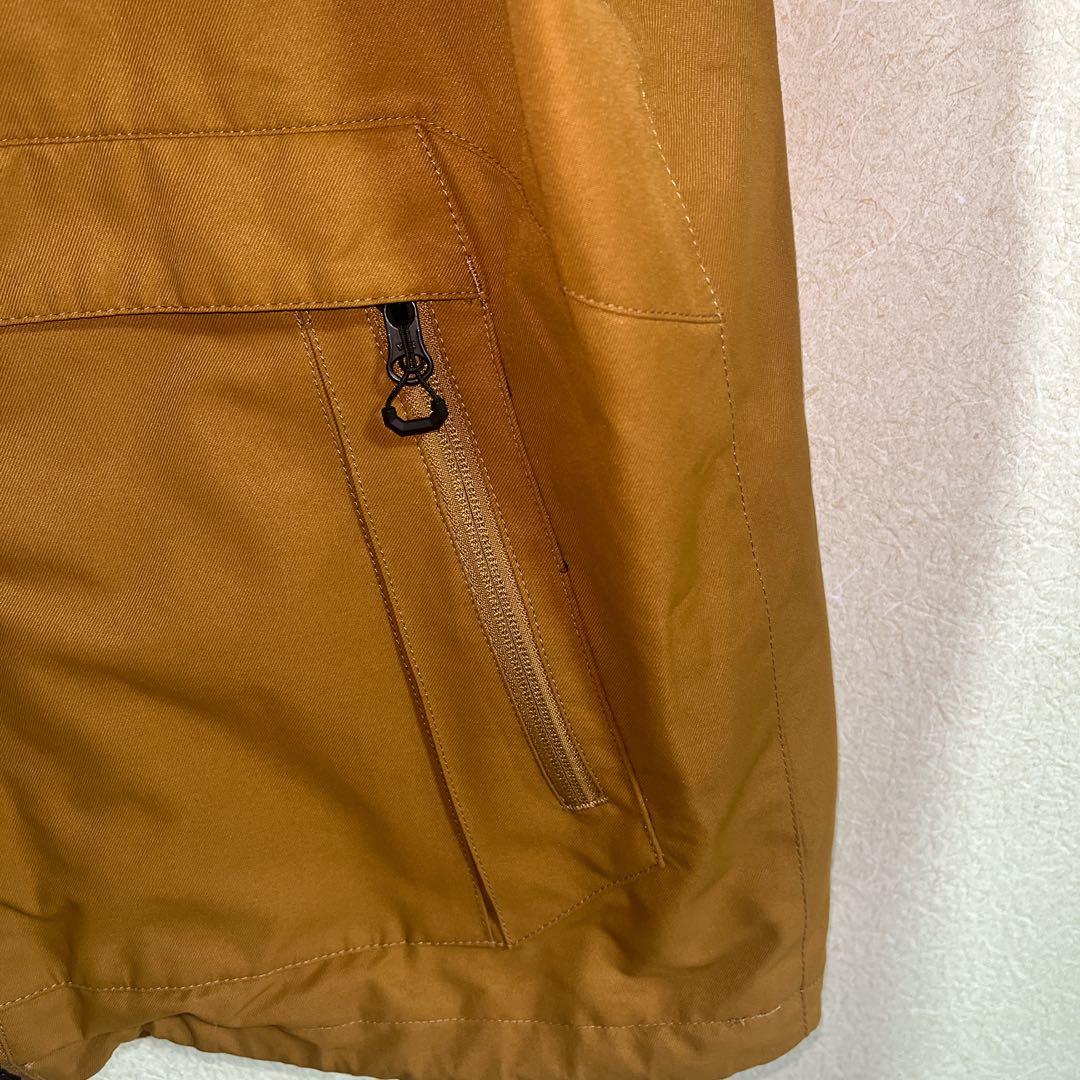 【一度使用美品】VOLCOM スノボウェア　上　23-24 型落ち　Mサイズ