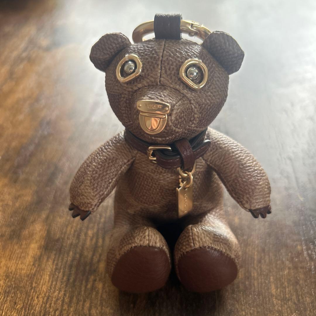 COACH クマ　チャーム