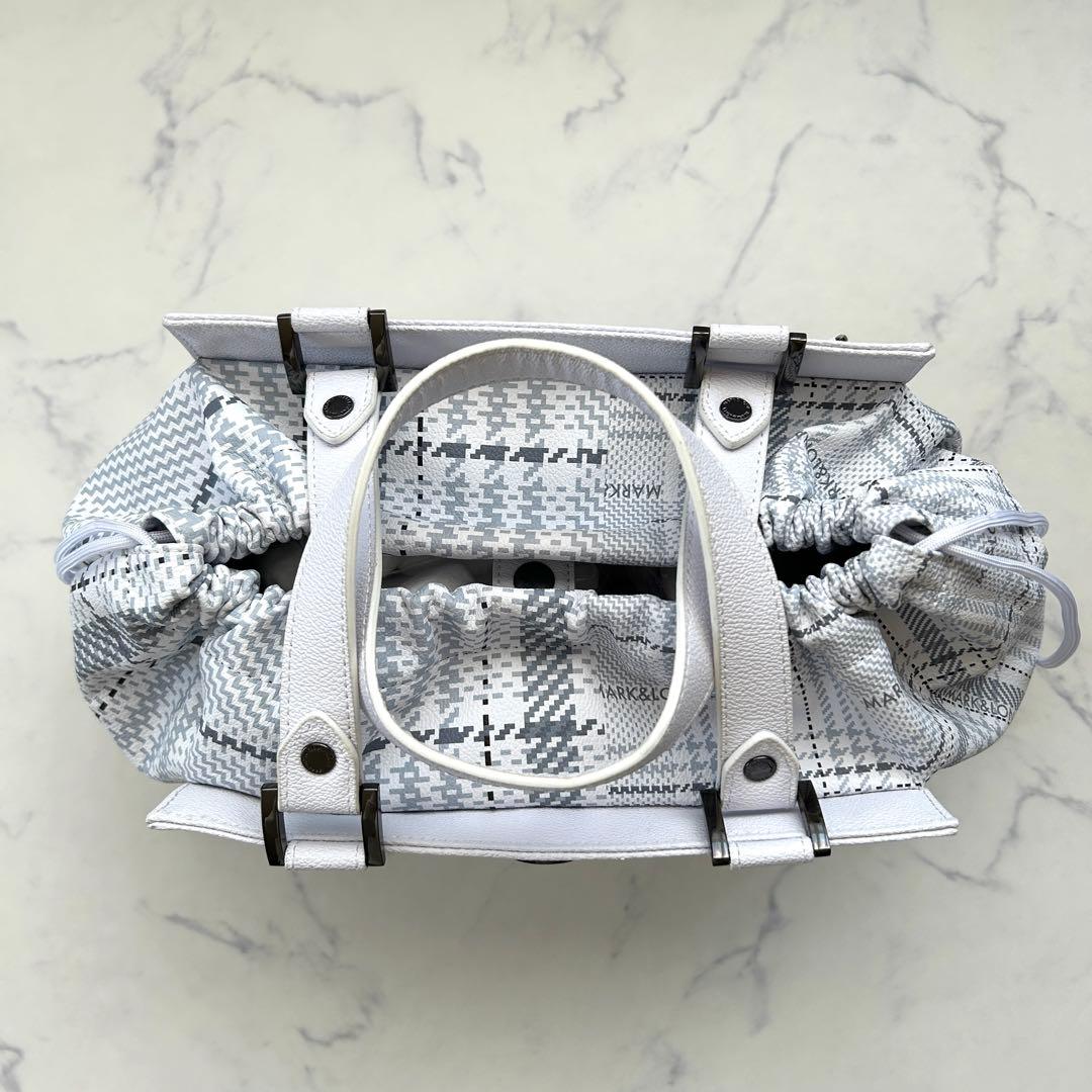 完売品 マークアンドロナ 2024年モデル カートバック レザー ホワイト