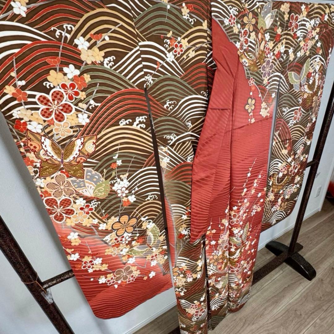 超美品　振袖　現代　振袖　成人式　着物　164裄66.5 茶色　ピンク　蝶々　梅
