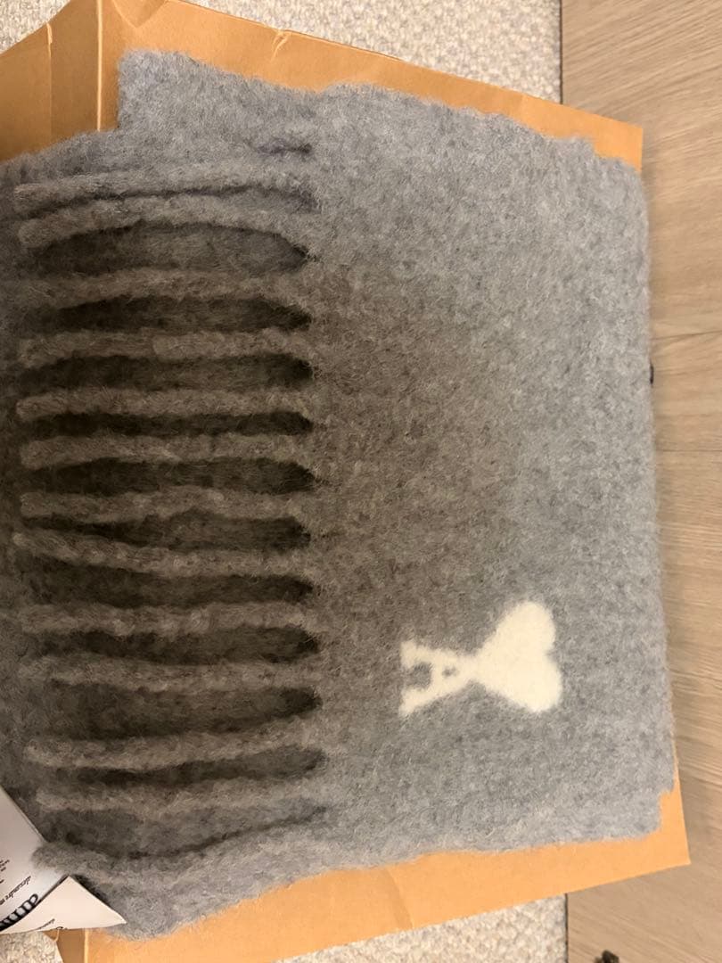 ami paris アルパカマフラー グレー2025AW