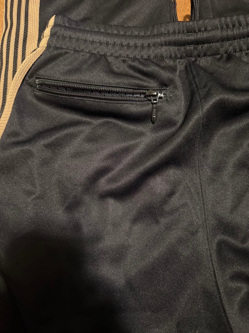 Needles XSトラックパンツ黒と金色値下げ⭕️