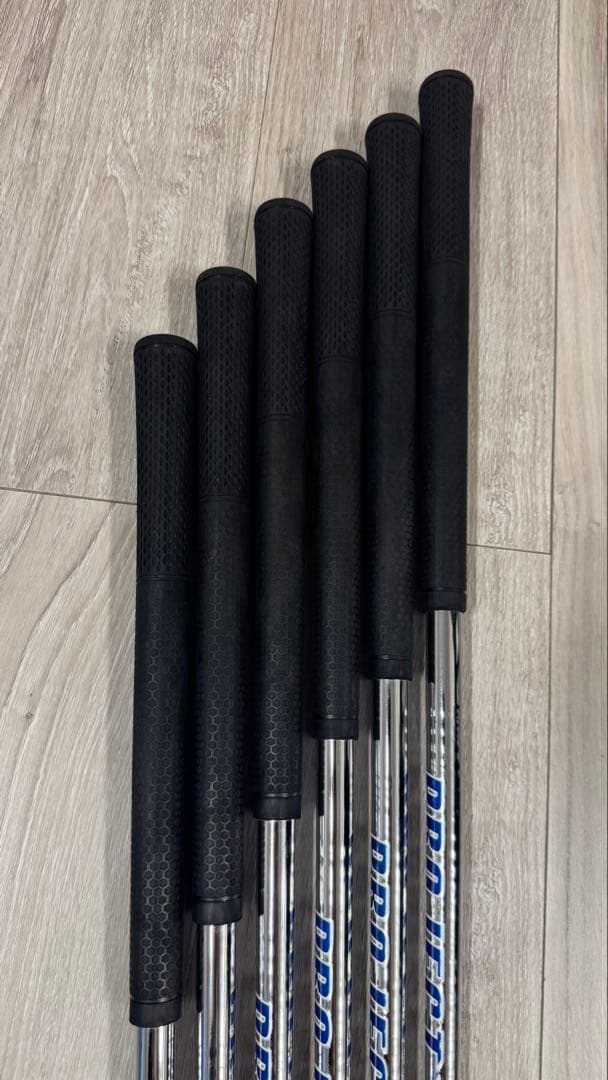 【美品】タイトリスト T150 アイアン 6本 プロジェクトX LZ5.5