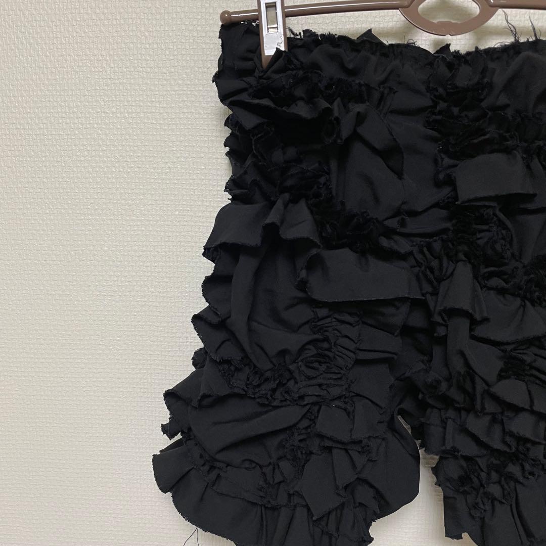 COMME des GARCONS フリルショートパンツ