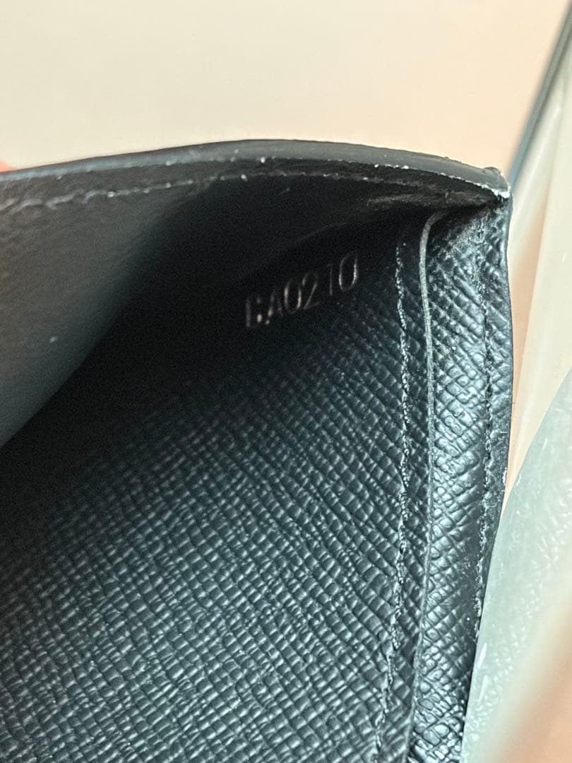 LOUIS VUITTON ポルトフォイユ　マルコ　エクリプス　二つ折り財布