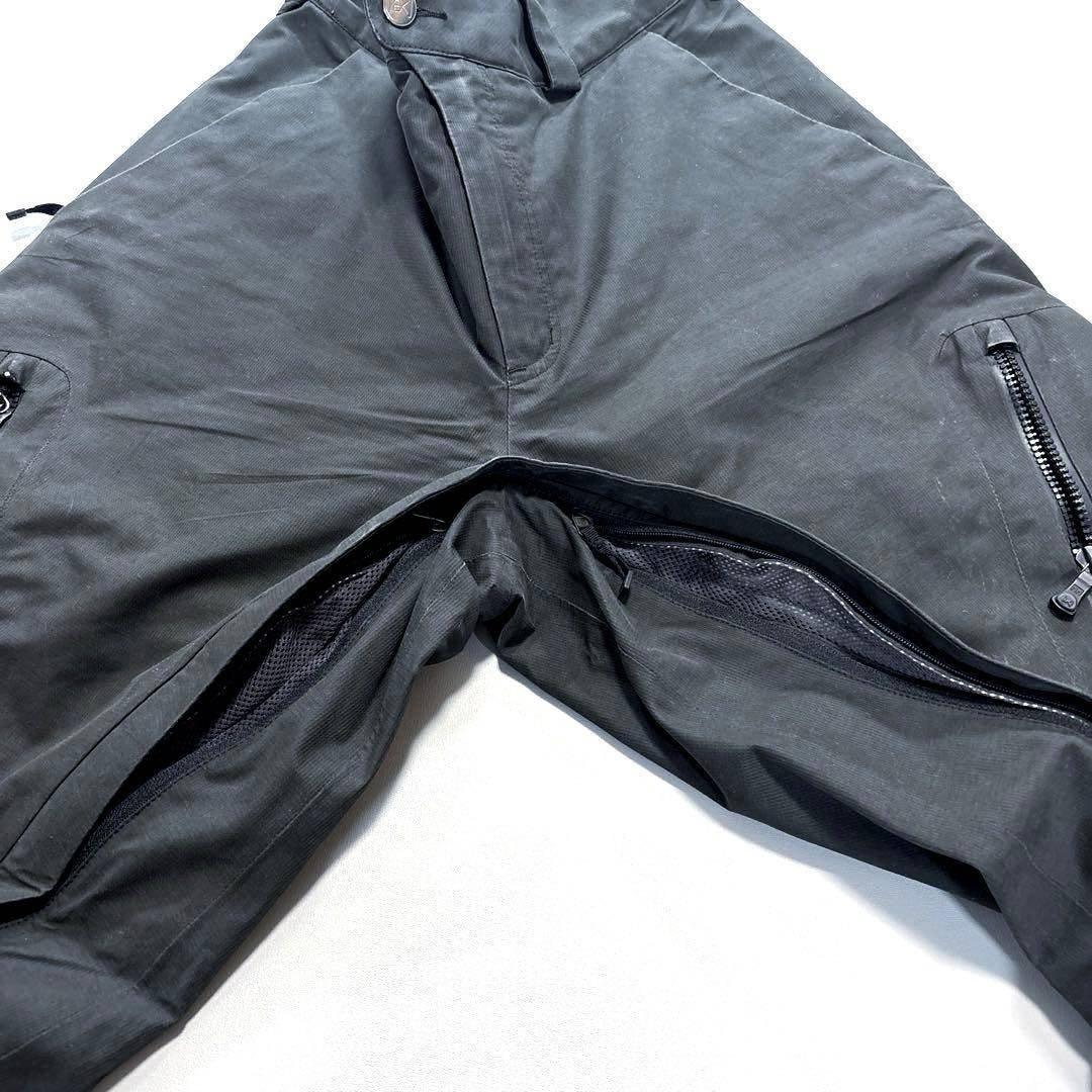 バートンAK スノボパンツ　S ブラック AK 2L STAGGER PANT