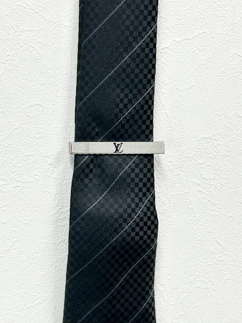 ルイヴィトン ネクタイピン 未使用に近い