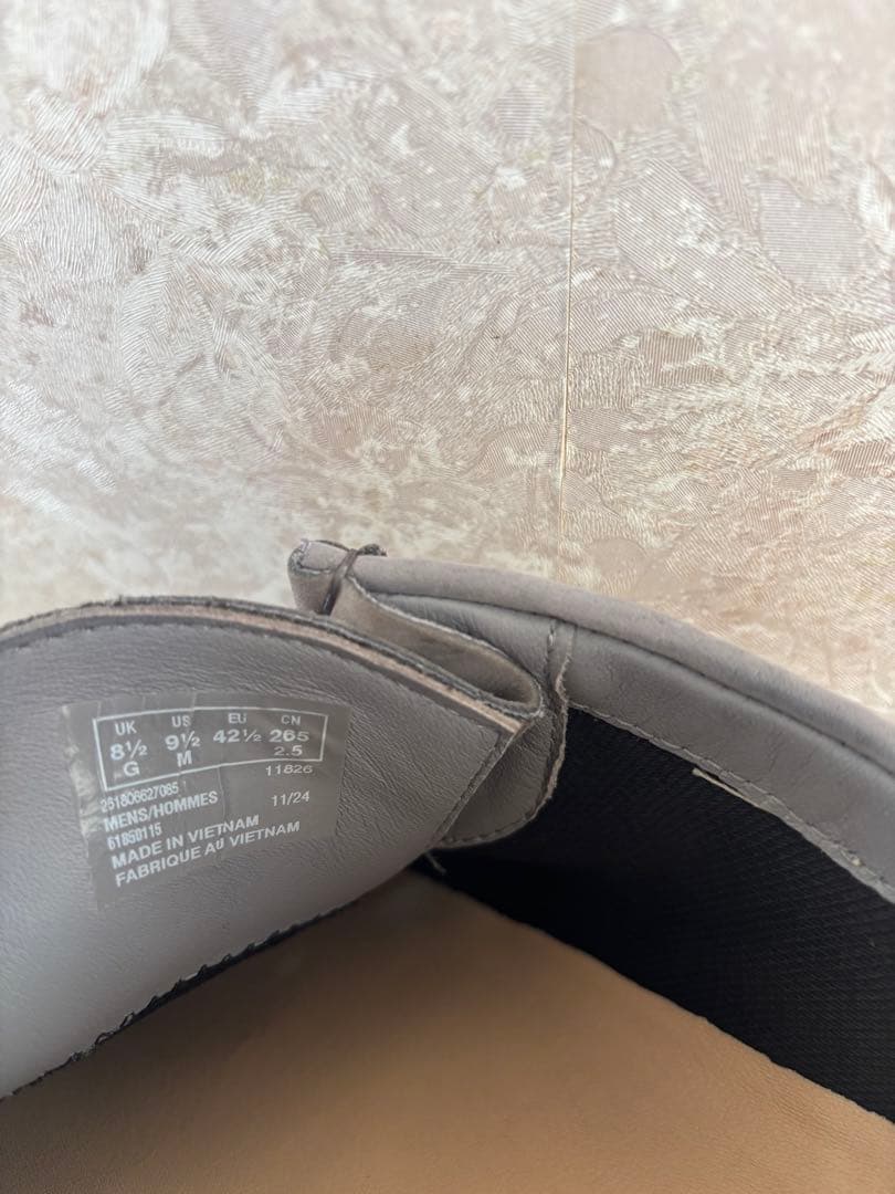 クラークスワラビーゴアテックスビブラムソールグレーヌバック26.5cm