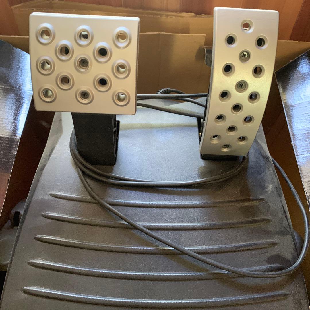 スラストマスター　360Modena pro フェラーリ