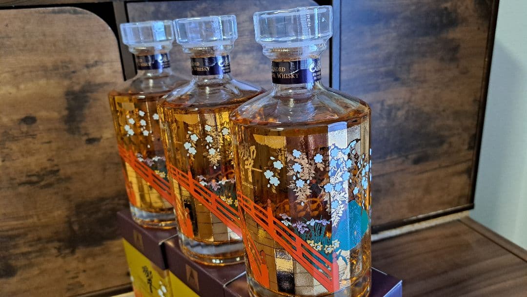 サントリー 響 100周年 記念 ボトル 海外限定 新品 未開封 一本