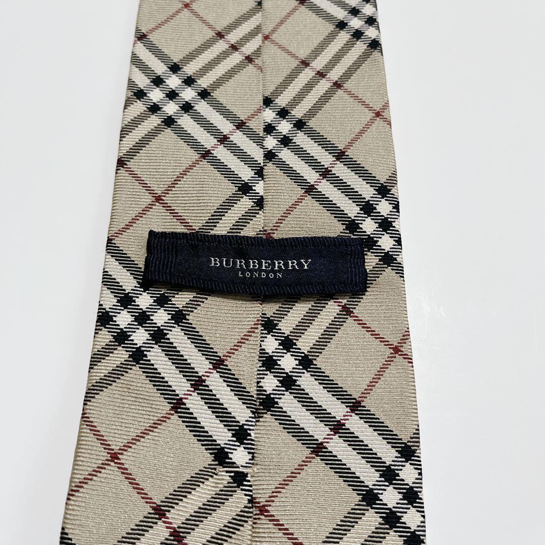美品 バーバリー ネクタイ ハイブランド ノバチェック柄 光沢 希少 チェック