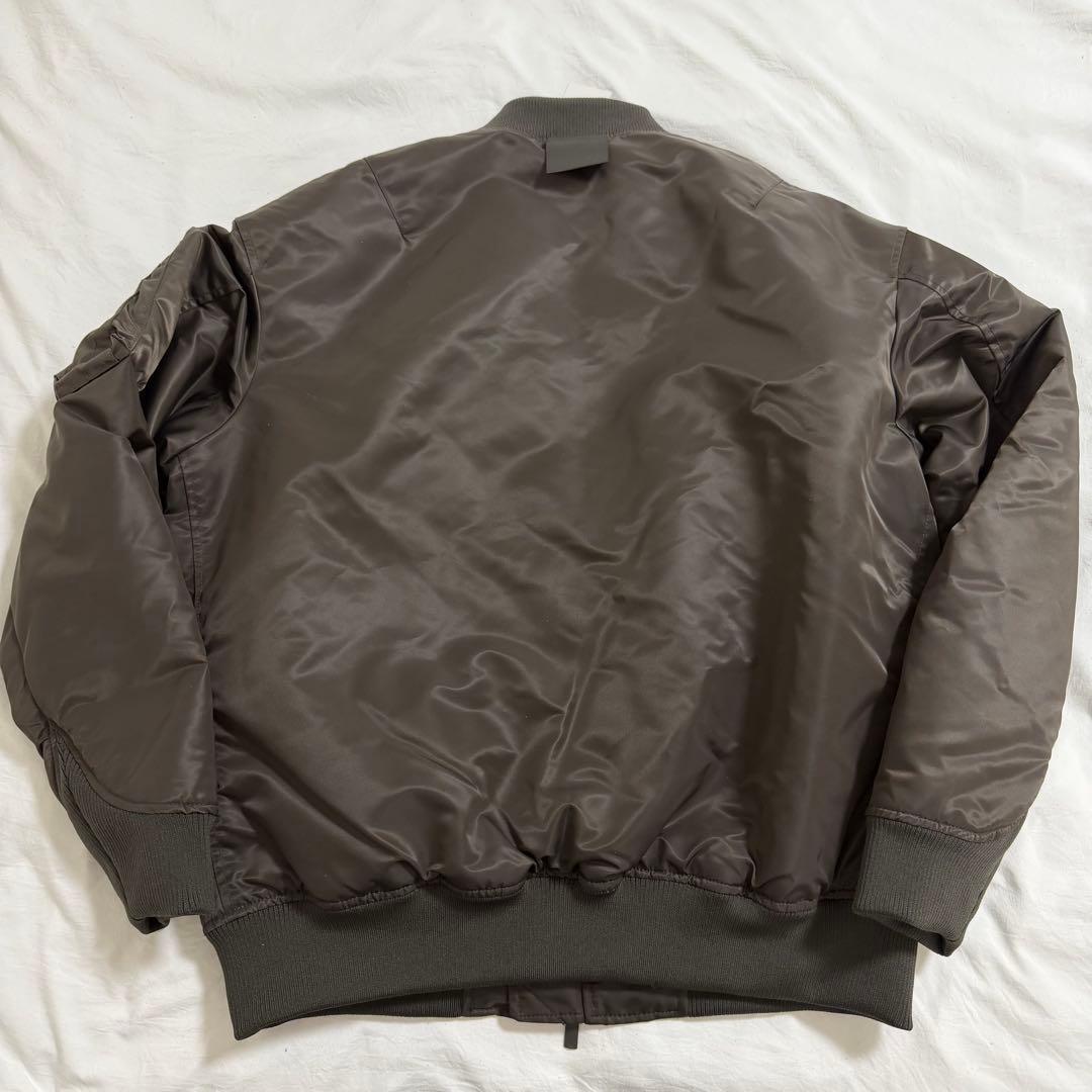 未使用 UNIQLOハイブリッドダウンオーバーサイズ MA-1 +J