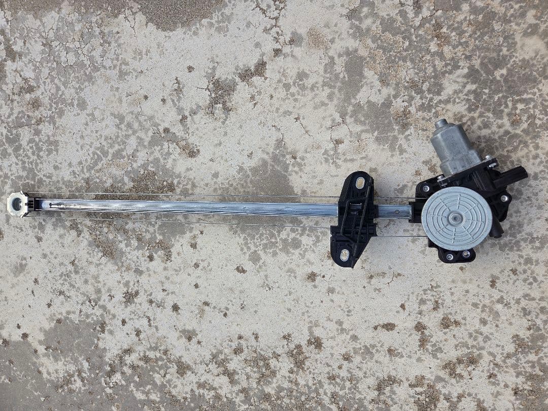 N-BOX 運転席側パワーウィンドウレギュレーター 77210-TY0-013