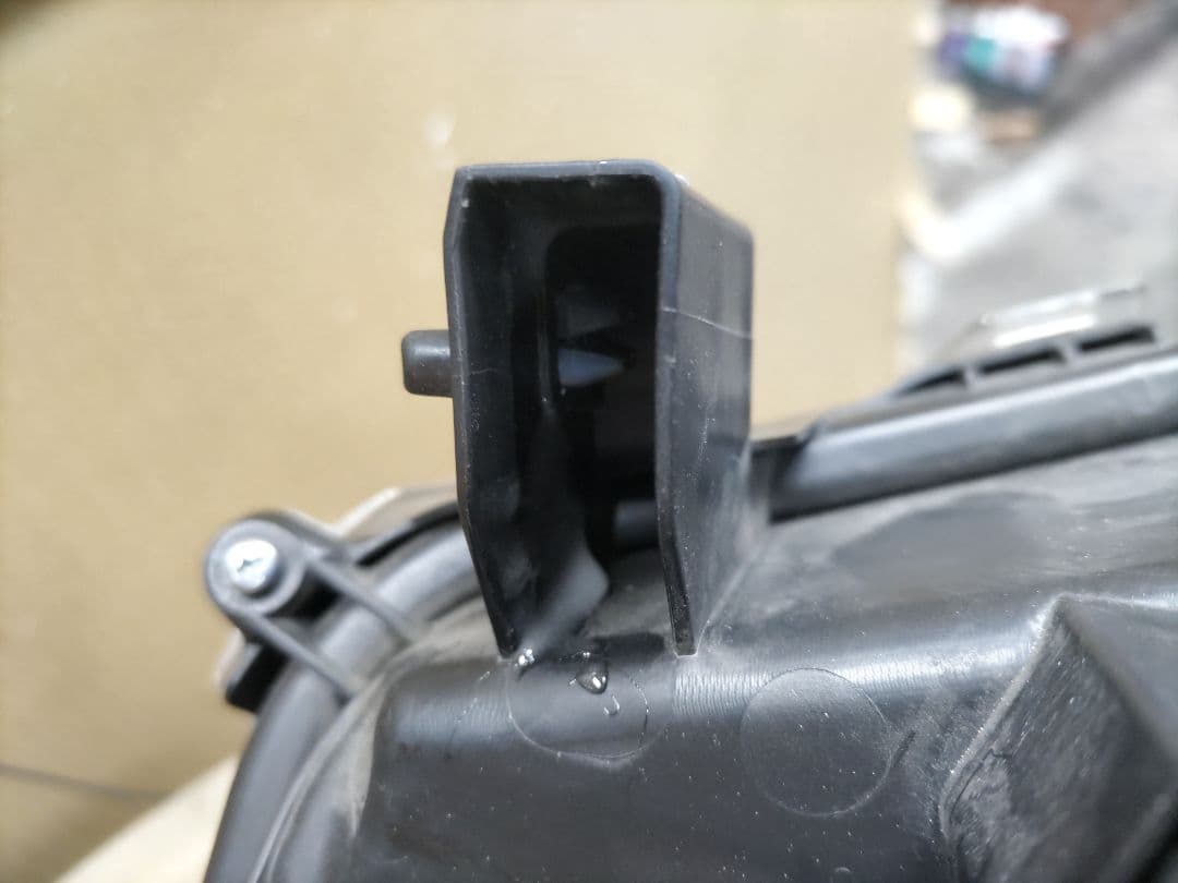 ３０アルファード　ヘッドライト左