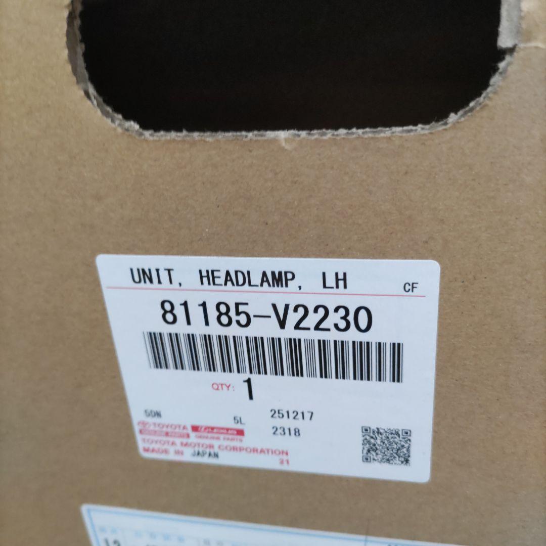 ３０アルファード　ヘッドライト左