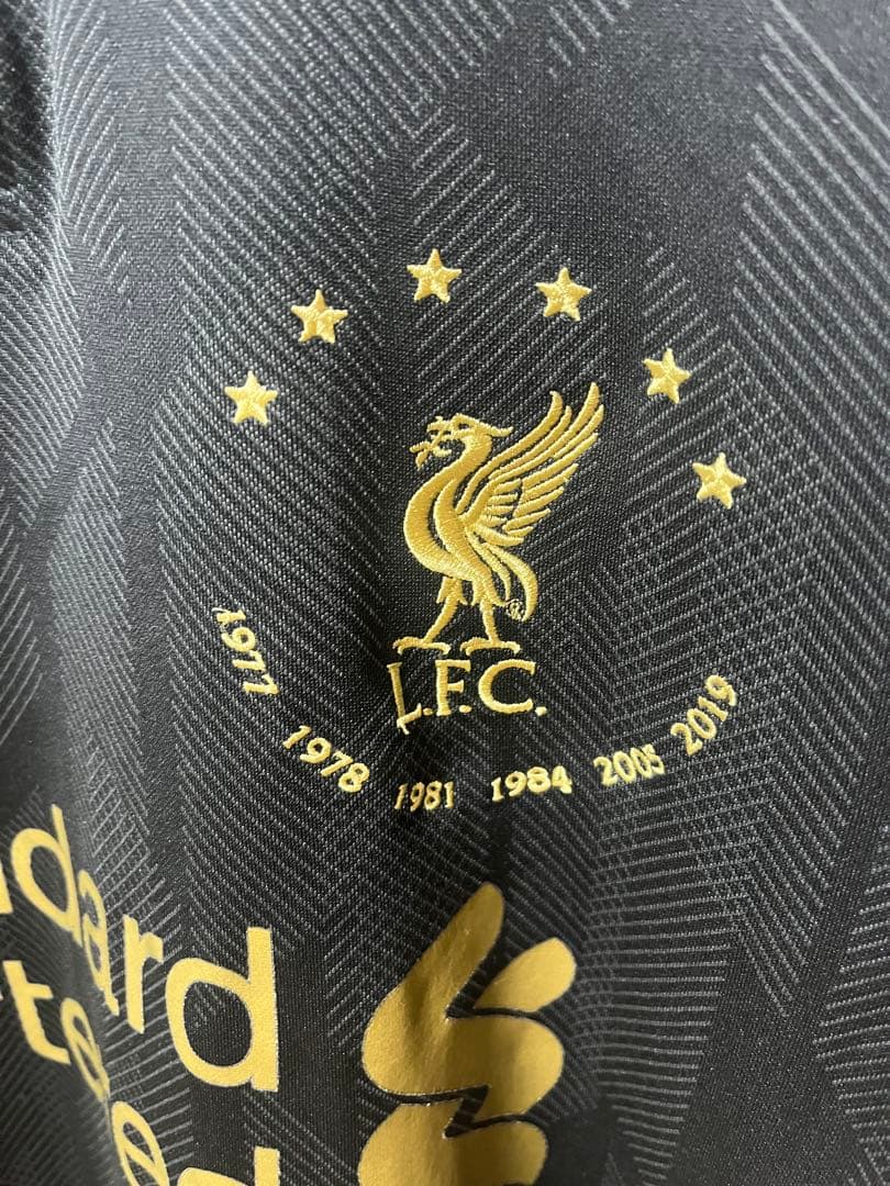リバプールFC 18/19UCL優勝記念ユニフォーム　黒×金　L-XLサイズ