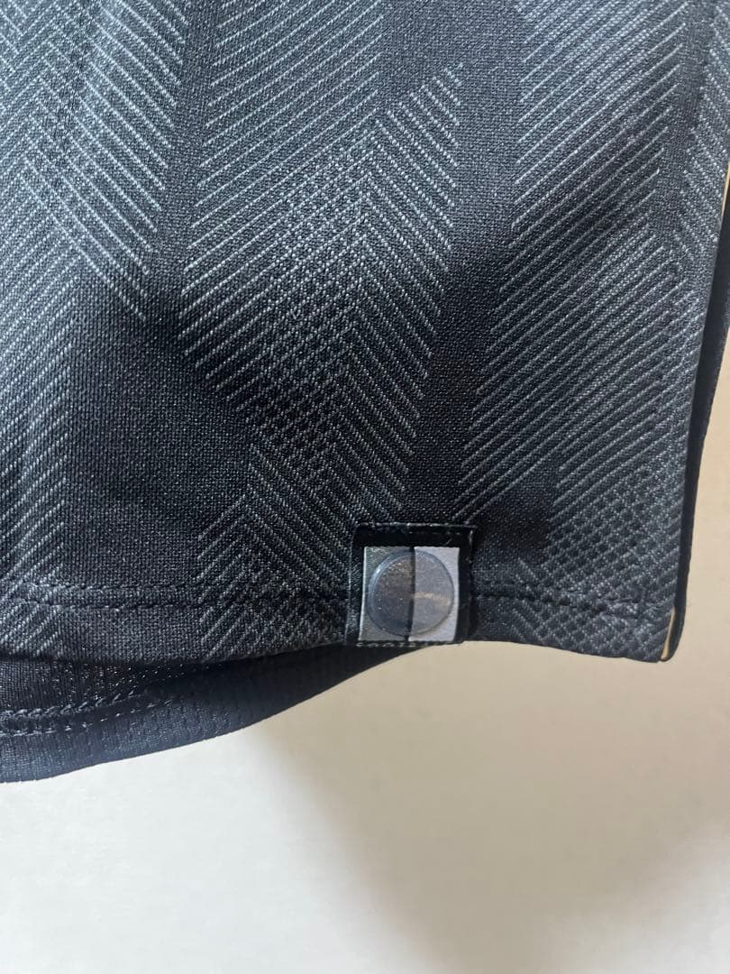 リバプールFC 18/19UCL優勝記念ユニフォーム　黒×金　L-XLサイズ