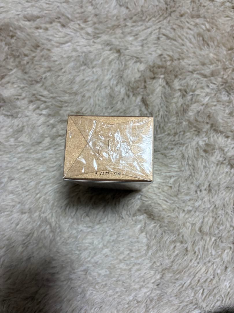 新品未使用クレドポーボーテ　クレームＵＶ　ｎ