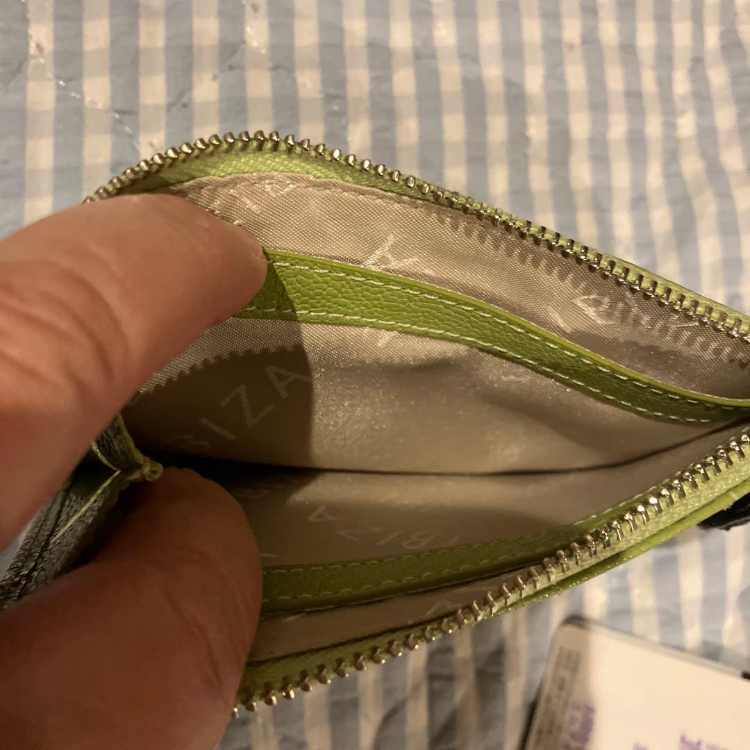 お値下げ検討します　IBIZA パンダチャーム レモンデザイン財布