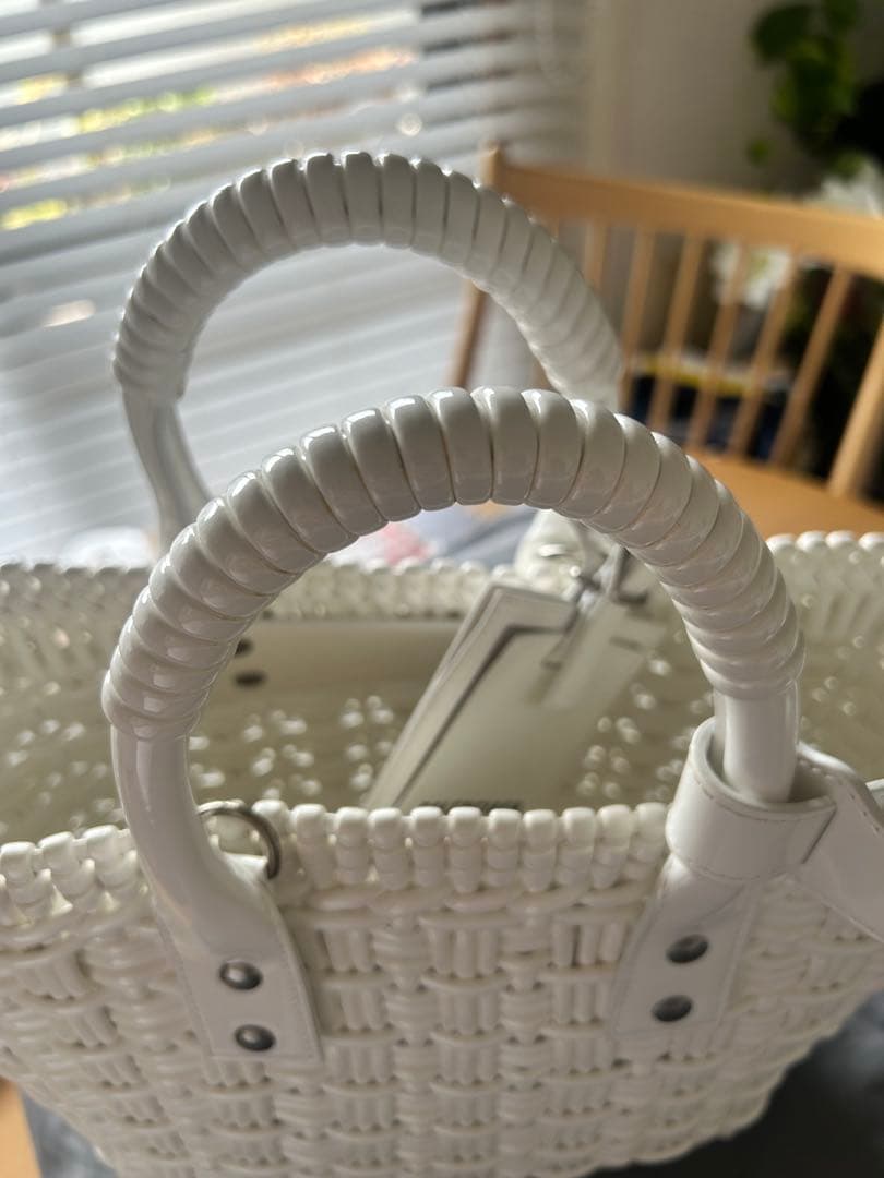 BALENCIAGA バレンシアガ　ビストロXS カゴバッグ　ホワイト