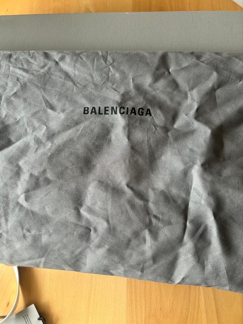 BALENCIAGA バレンシアガ　ビストロXS カゴバッグ　ホワイト