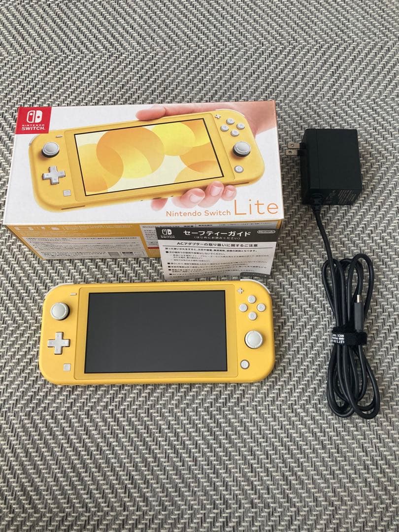 Nintendo Switch Lite イエロー　ケース付き