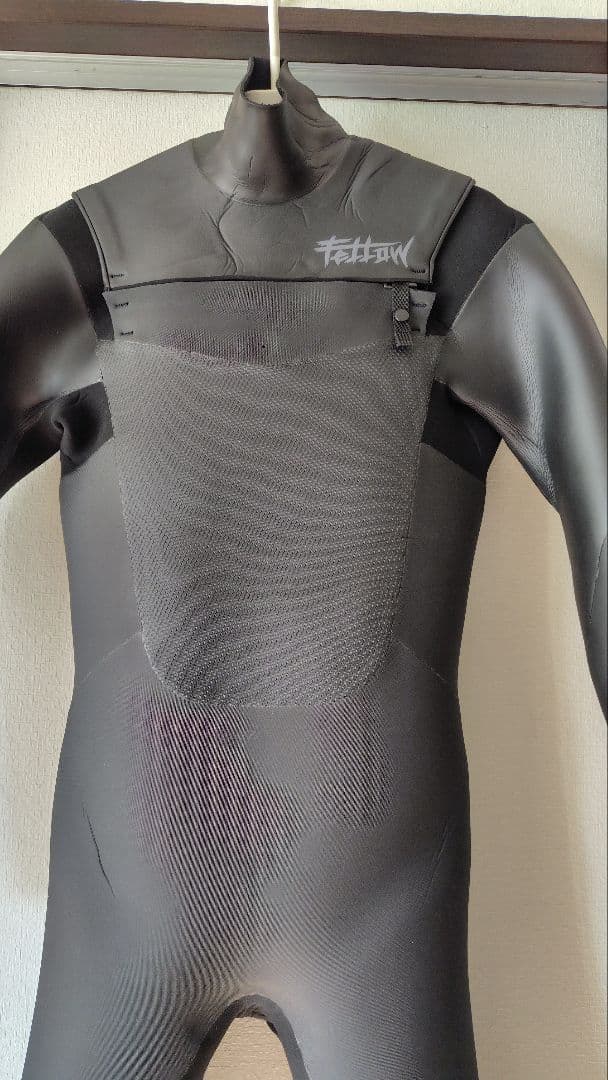 FELLOW SURFERS 日本限定 ウェットスーツ
