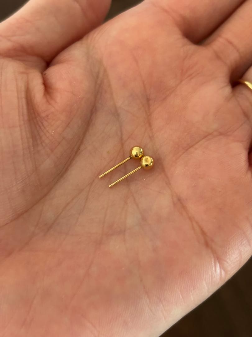 K18ピアス 刻印あり 丸玉 両耳