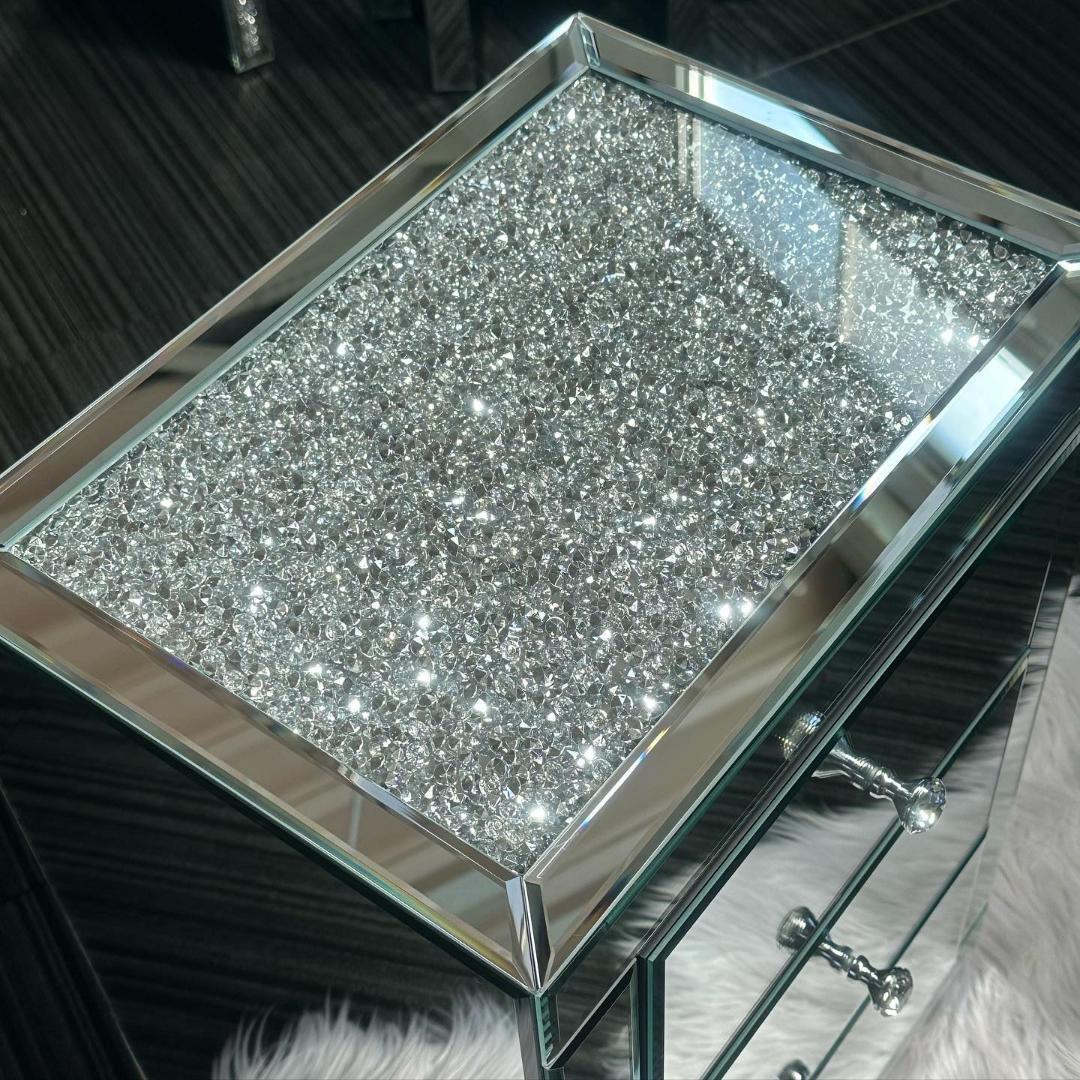 ベッドサイドテーブル - bedside table