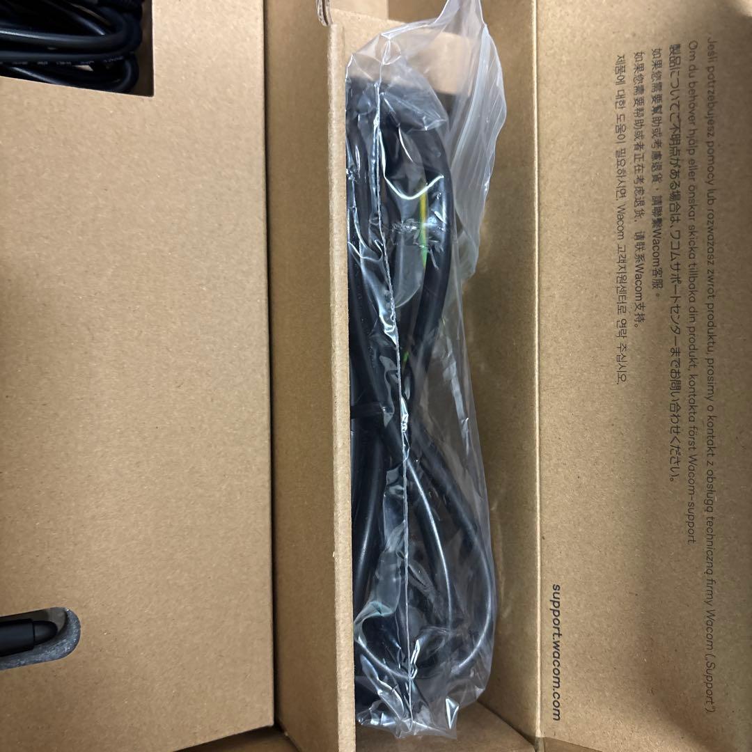 Wacom Cintiq 16 FHD 15.6インチ