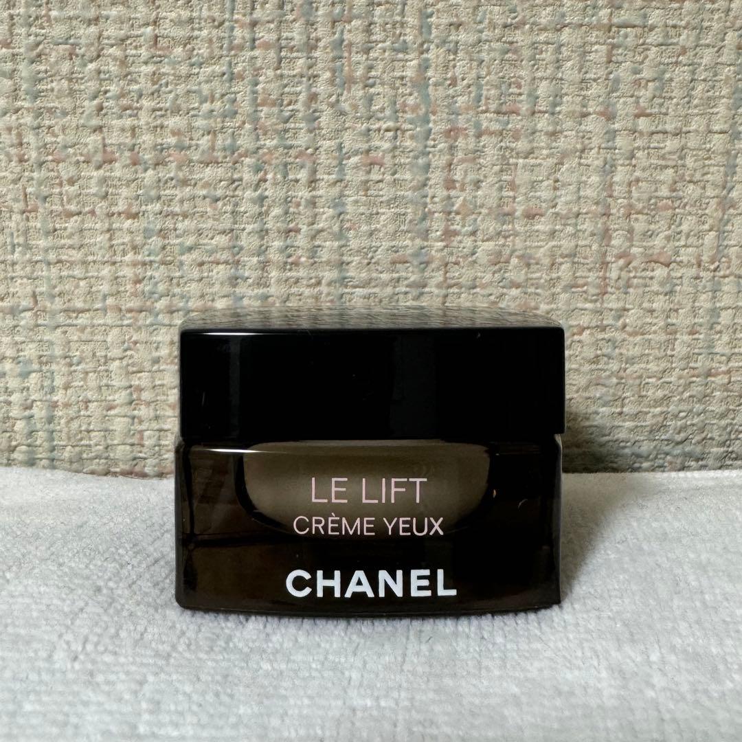 CHANEL LE LIFT アイクリーム　シャネル　ルリフト