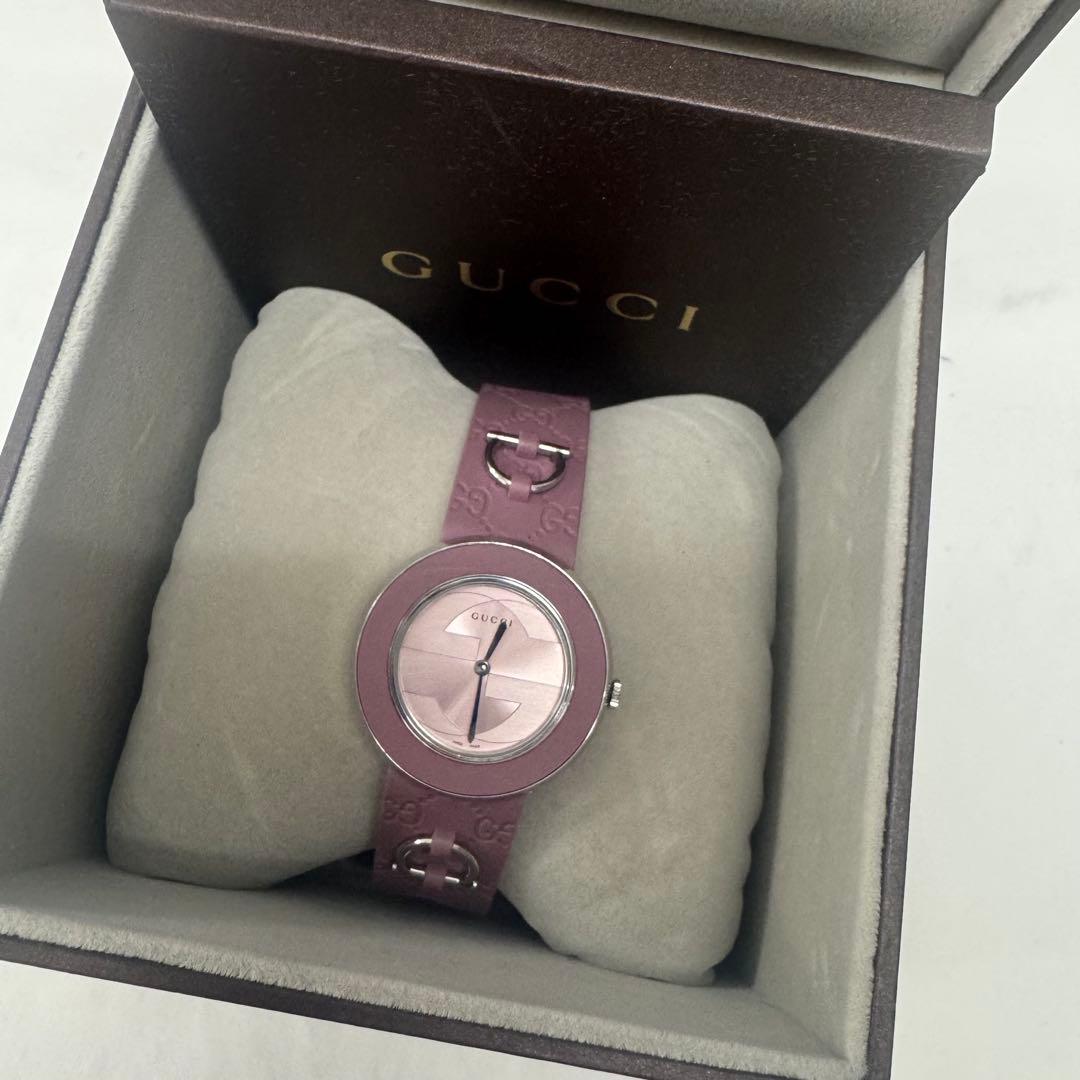 美品⭐️GUCCI インターロッキング 腕時計 ピンク