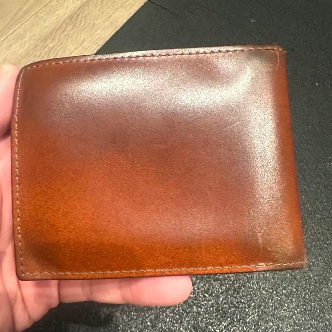 ガンゾー　二つ折り財布。コードバン