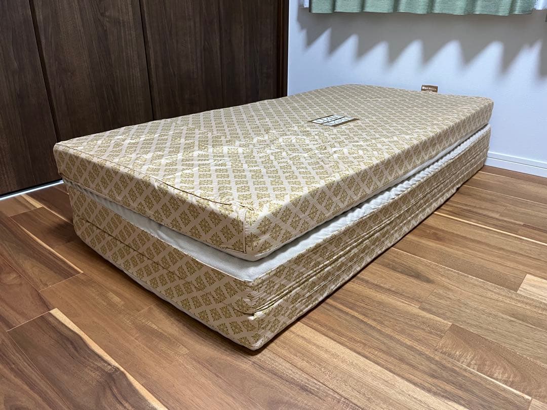 【ダブル・元値198,000円】整圧マットレス　西川