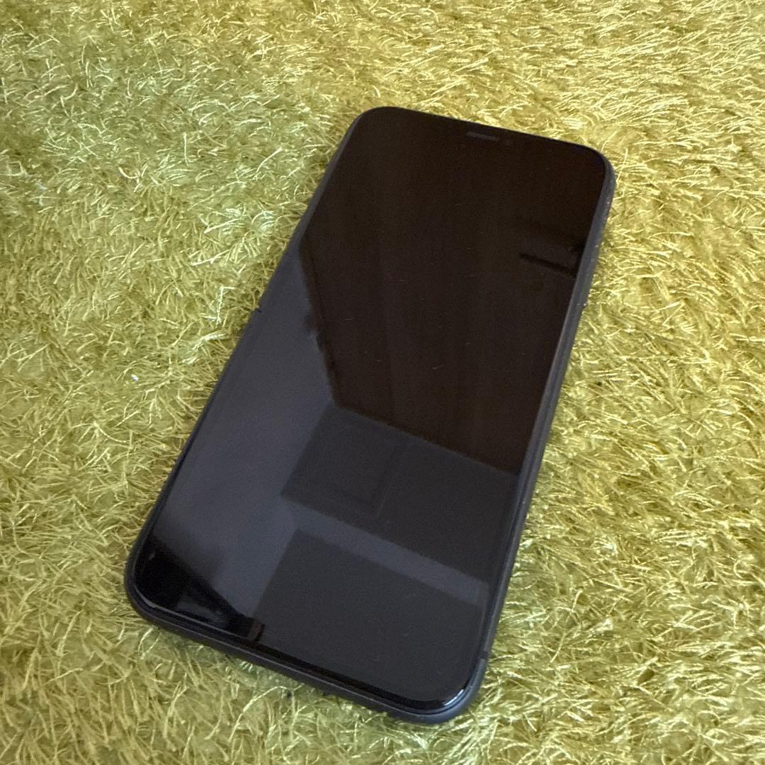 【動作確認済み】iPhone 11 ブラック 本体＋adidasスマホケース