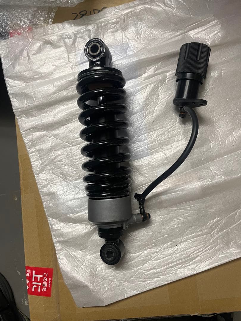 ハーレー ソフテイル ブレイクアウト FXFB 純正 リアサスペンション管理12