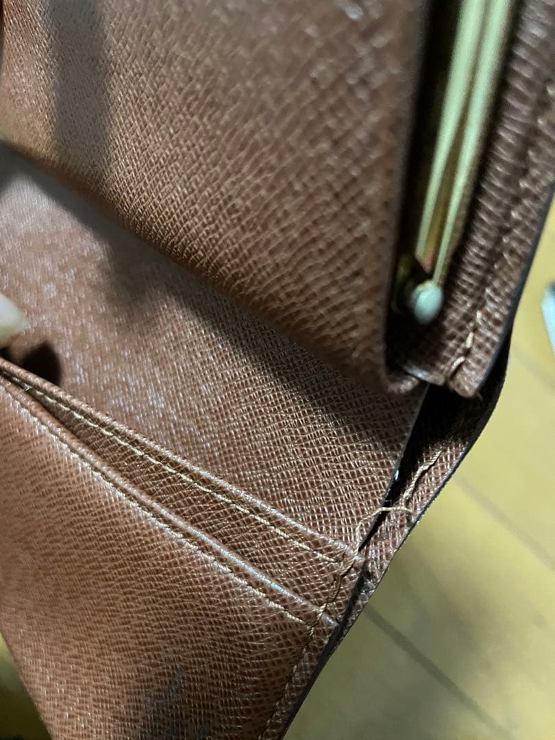 VUITTON 折りたたみ財布　値下げ中